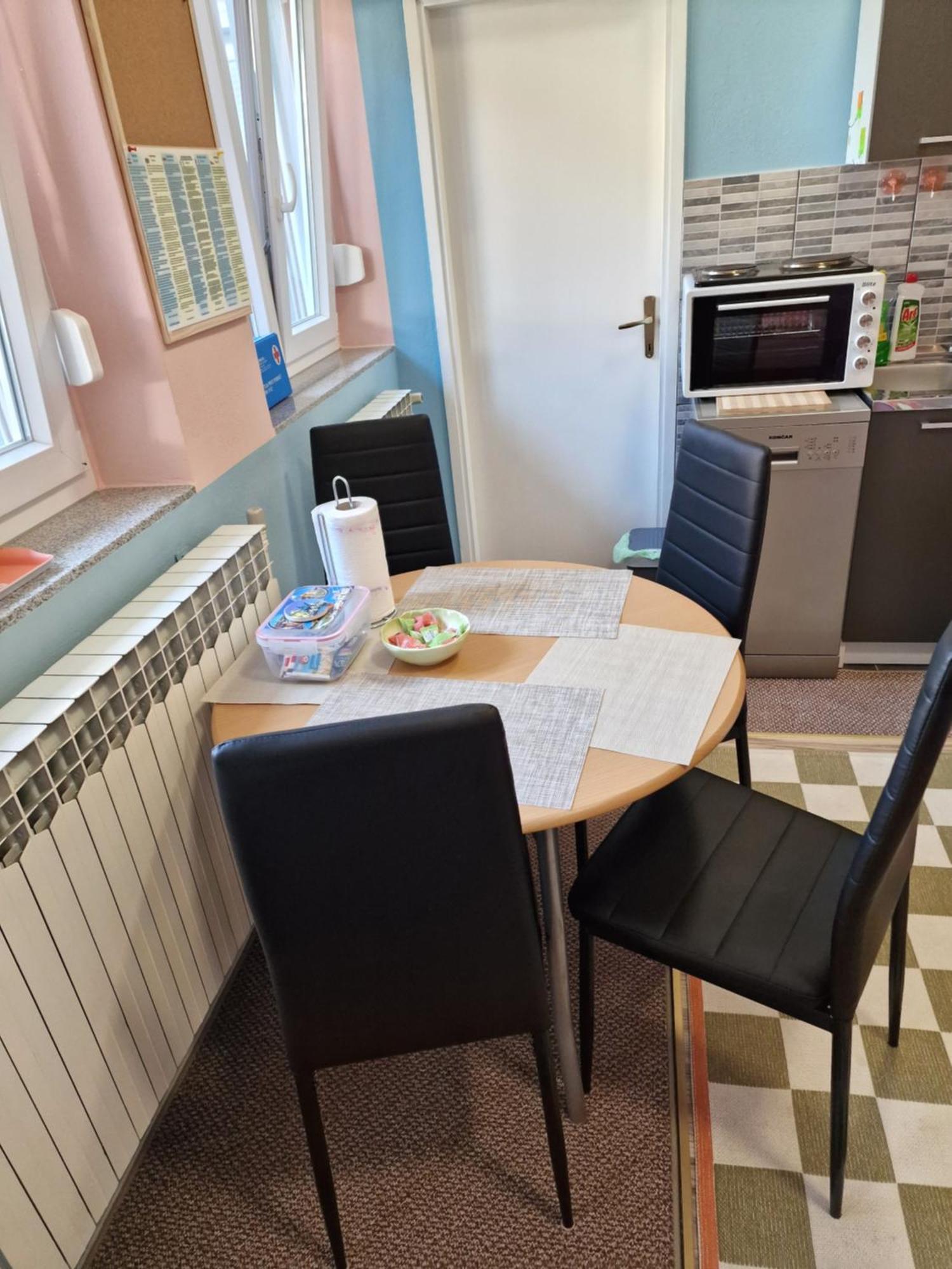 Studio Apartman Lorena Apartment Загреб Екстериор снимка